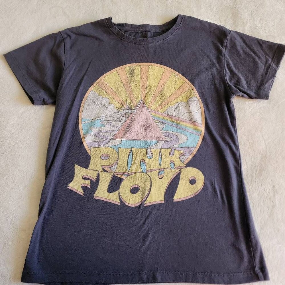 Pink Floyd Gray Tshirt with Graphic Size Large (10-12)